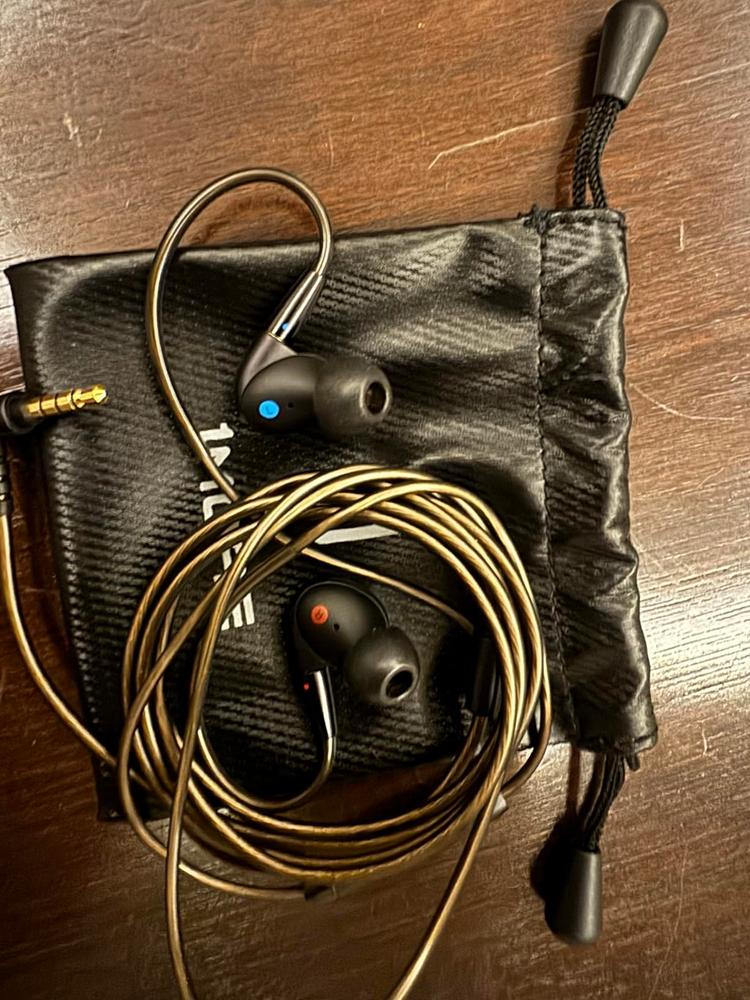 1MORE Penta Driver Headphones - P50 - Customer Photo From Adam