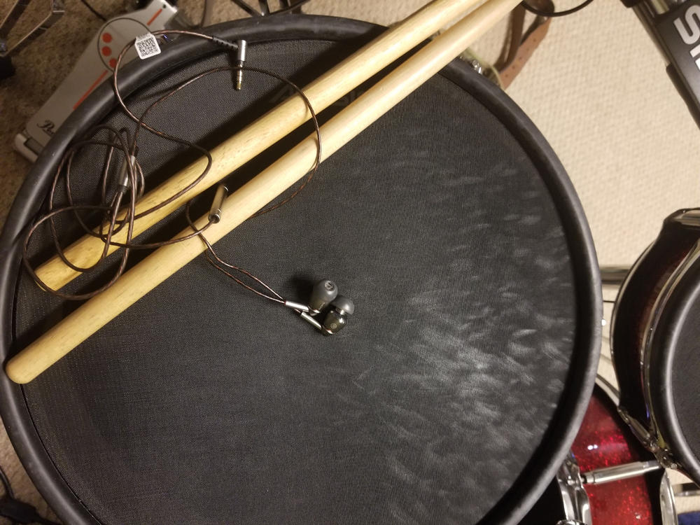 1MORE Quad Driver In-Ear Headphones - Customer Photo From Willam J Okeefe